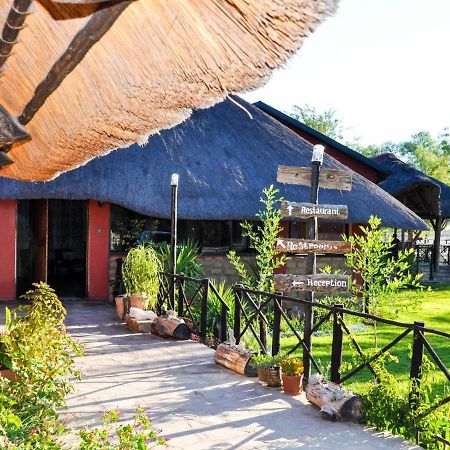 Die Dam - Transkalahari End Resort Gobabis Buitenkant foto